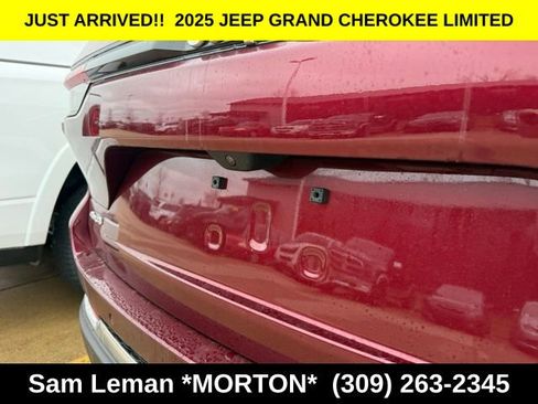 New 2025 Jeep Grand Cherokee Limited image 8