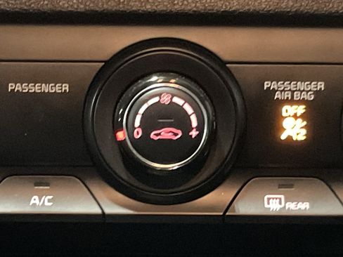 Used 2024 Kia Forte LXS w/ LXS Technology Package FWD image 14