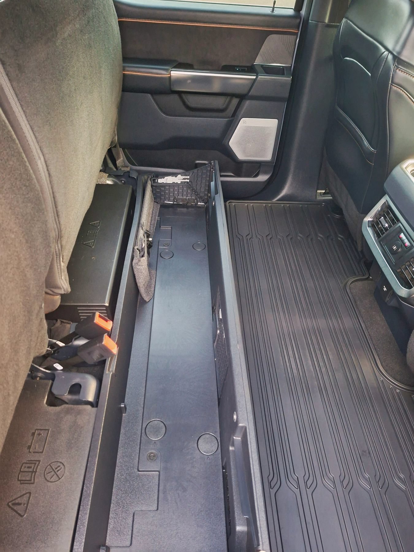 Used 2024 Ford F250 Platinum AWD/4WD image 16