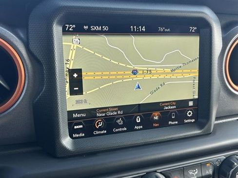 Used 2023 Jeep Gladiator Mojave w/ Cold Weather Group image 17