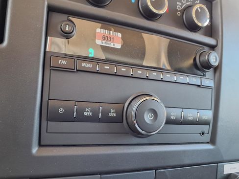 New 2025 GMC Savana 3500 w/ Power Convenience Package image 6