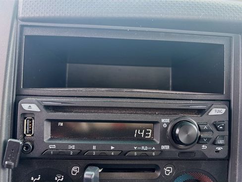 Used 2019 Isuzu NQR RWD image 34