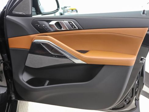 New 2026 BMW X6 xDrive40i w/ Executive Package image 30