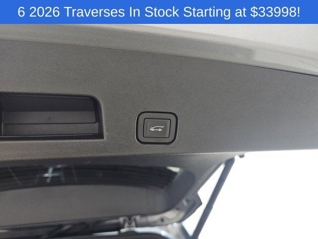 Used 2026 Chevrolet Traverse LT w/ Driver Confidence Package FWD image 21