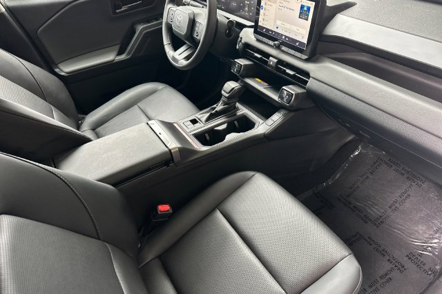 Used 2026 Toyota RAV4 XLE Premium FWD image 20
