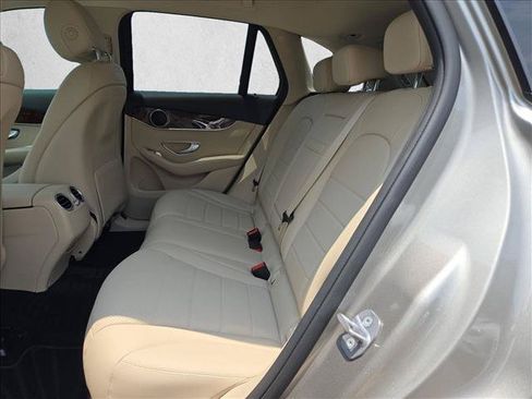 Used 2019 Mercedes-Benz GLC 300 image 15