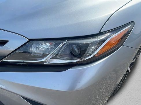 Used 2020 Toyota Camry SE image 27