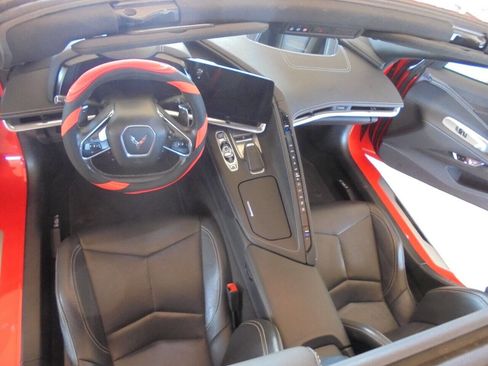 Used 2021 Chevrolet Corvette Stingray Coupe w/ 1LT image 7