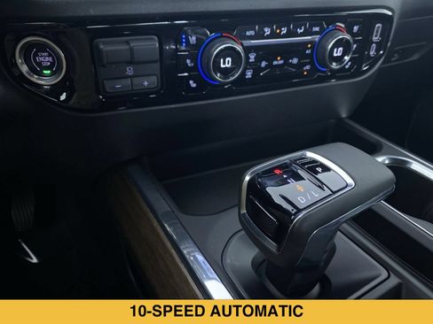 Certified 2023 Chevrolet Silverado 1500 High Country w/ Technology Package AWD/4WD image 7