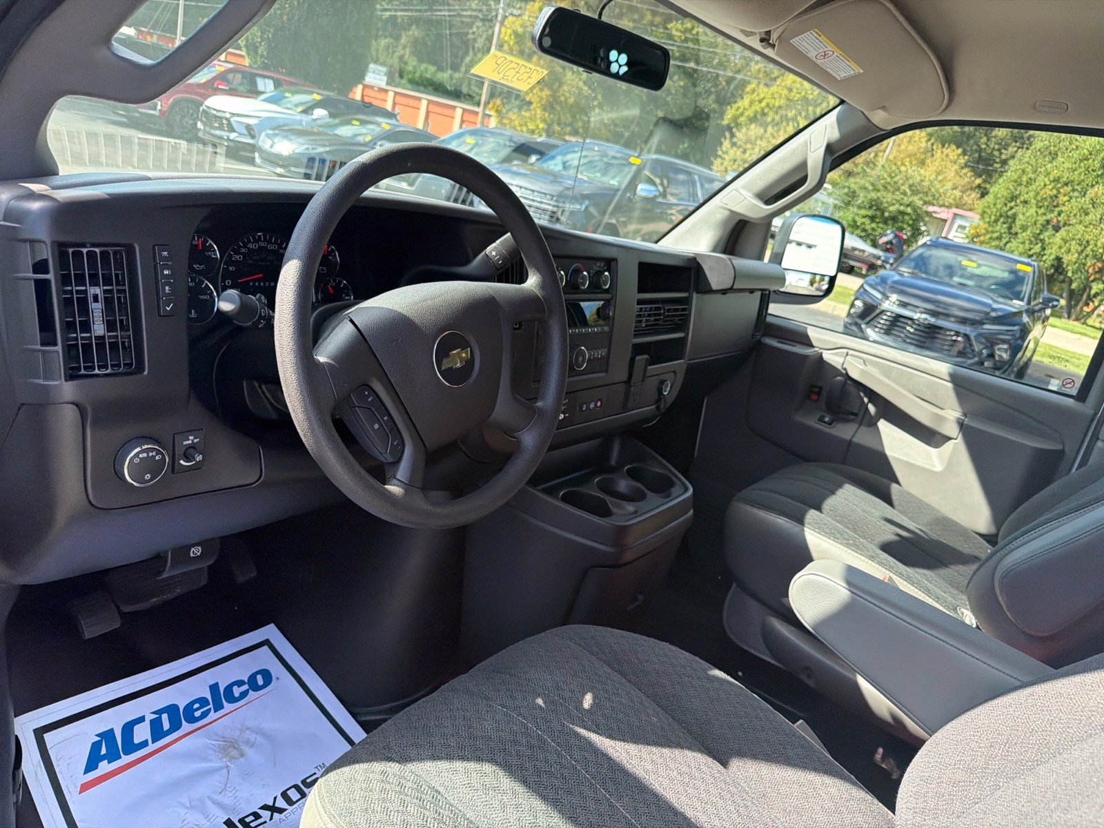 Used 2025 Chevrolet Express 2500 w/ Driver Convenience Package RWD image 10