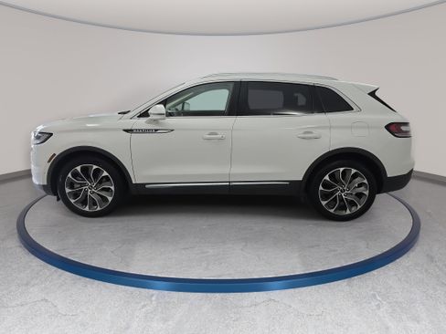 Used 2023 Lincoln Nautilus Reserve FWD image 8