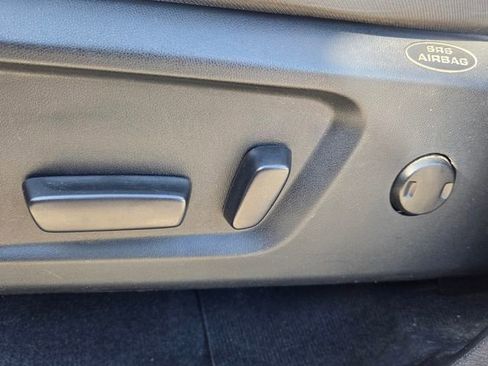 Used 2016 Toyota Tundra SR5 image 21