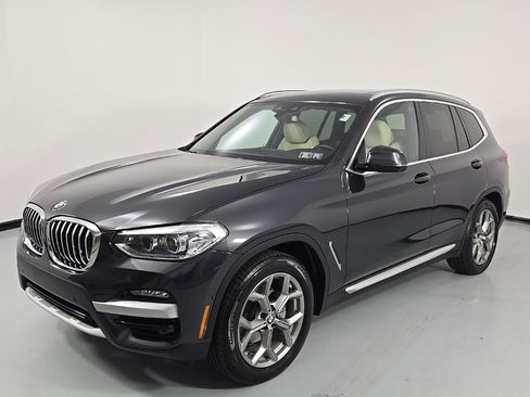 Used 2021 BMW X3 xDrive30i w/ Premium Package image 3