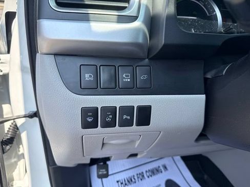 Used 2018 Toyota Highlander Limited Platinum AWD/4WD image 26