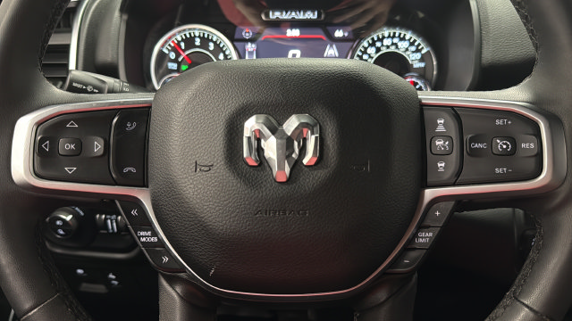 Used 2025 RAM 1500 Big Horn AWD/4WD image 15