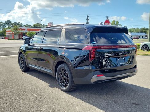 New 2026 Kia Carnival SX Prestige FWD image 4
