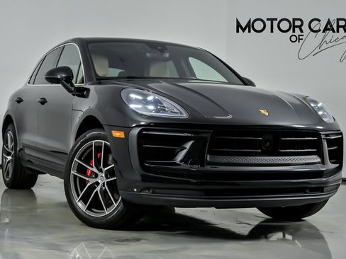 Used 2023 Porsche Macan S AWD/4WD image 1