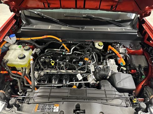 Used 2024 Ford Maverick XL image 33