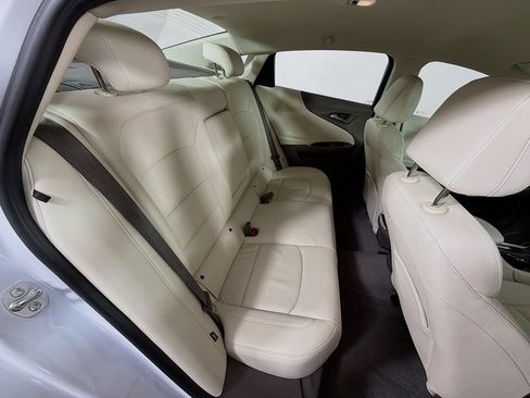 Used 2024 Chevrolet Malibu LT FWD image 28