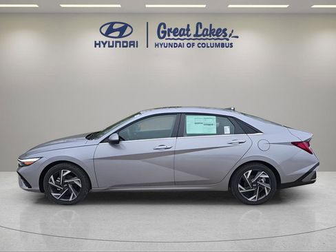 New 2026 Hyundai Elantra Limited FWD image 2