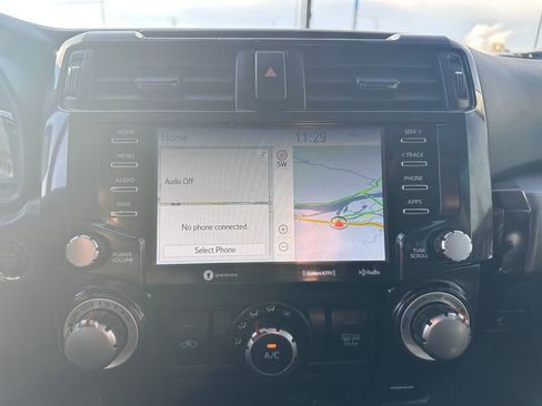 Used 2020 Toyota 4Runner TRD Off-Road Premium image 16