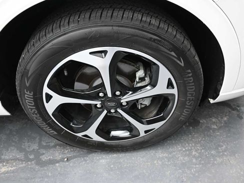 Certified 2025 Ford Escape ST-Line Elite w/ Premium Technology Package AWD/4WD image 10