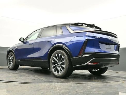 New 2025 Cadillac Lyriq Sport image 40