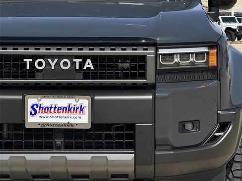 Used 2025 Toyota Land Cruiser w/ Premium Package image 8