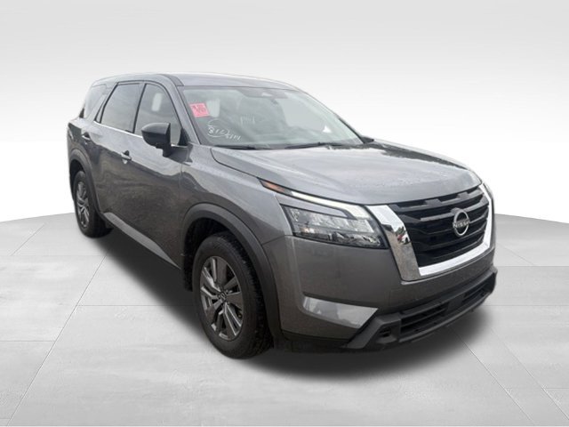 Used 2025 Nissan Pathfinder S FWD image 31