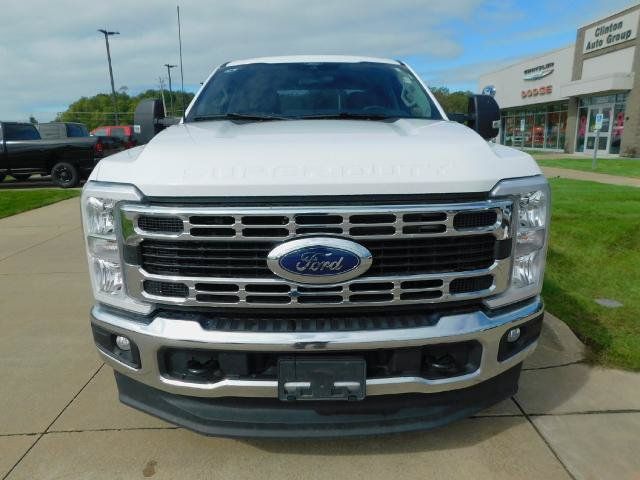 Certified 2025 Ford F250 XLT AWD/4WD image 2
