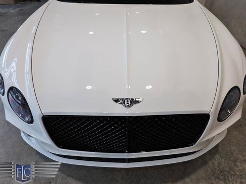 Used 2021 Bentley Continental GT V8 AWD/4WD image 7
