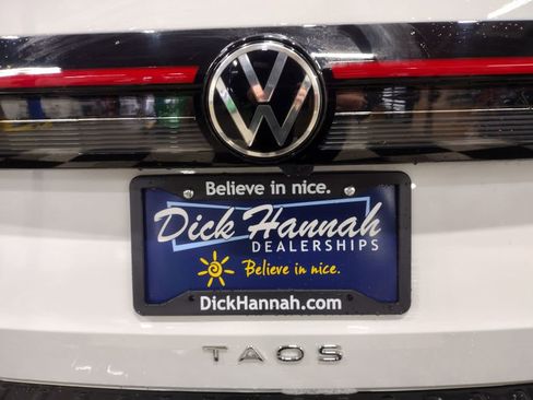 New 2025 Volkswagen Taos SE image 15