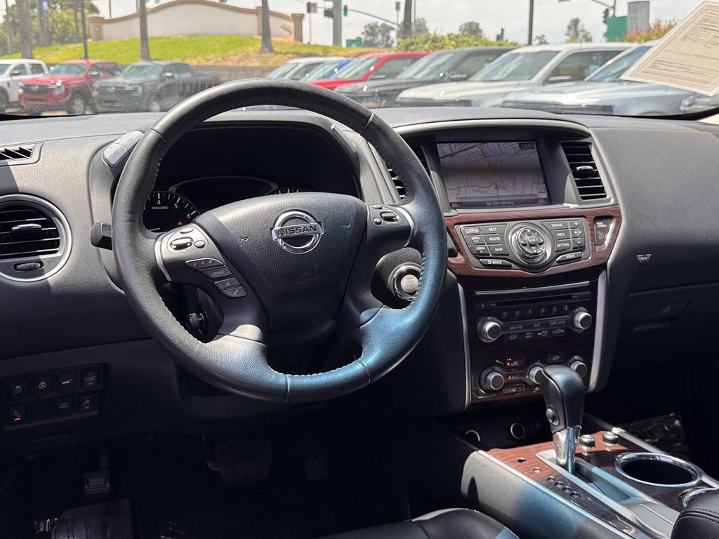 Used 2015 Nissan Pathfinder Platinum w/ Cargo Package FWD image 29