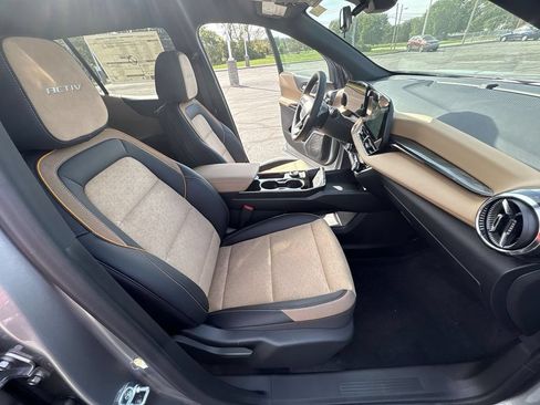 New 2026 Chevrolet Equinox ACTIV AWD/4WD image 24