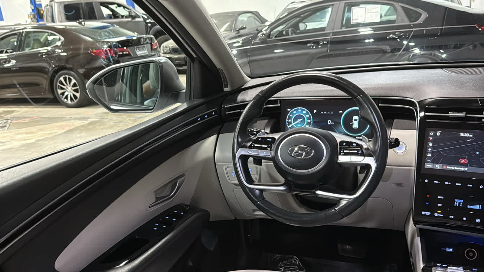 Used 2023 Hyundai Tucson Limited AWD/4WD image 22