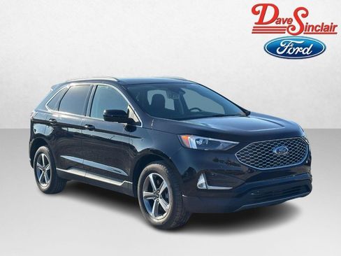 Used 2024 Ford Edge SEL w/ Convenience Package AWD/4WD image 4