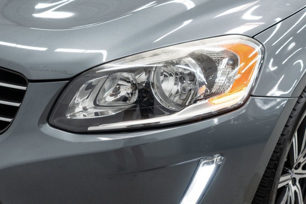 Used 2016 Volvo XC60 T5 Premier w/ Proximity Package FWD image 37
