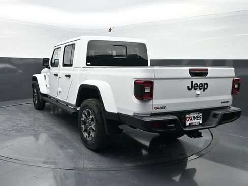 New 2026 Jeep Gladiator Sport AWD/4WD image 7