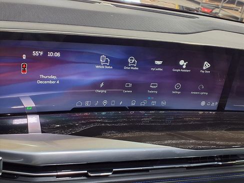 New 2026 Cadillac Escalade IQL Luxury image 18