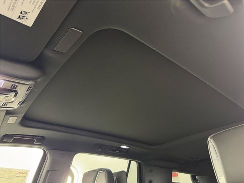 New 2026 GMC Yukon AT4 Ultimate AWD/4WD image 37