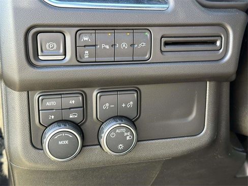 Certified 2022 Chevrolet Tahoe RST image 21