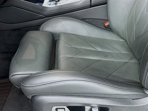 Certified 2023 BMW XM image 20