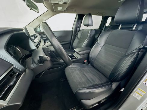 Used 2024 Mitsubishi Outlander SE AWD/4WD image 13