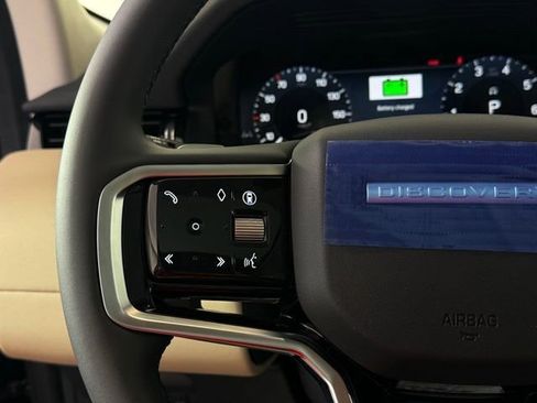 Certified 2025 Land Rover Discovery Sport S image 20