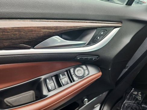 Used 2021 Buick Enclave Avenir w/ Avenir Technology Package image 12