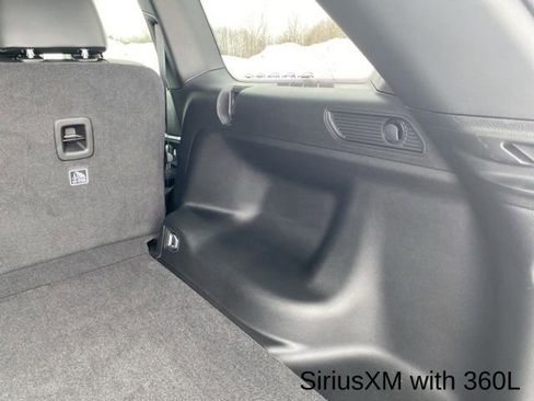 New 2026 Jeep Grand Cherokee Altitude image 32