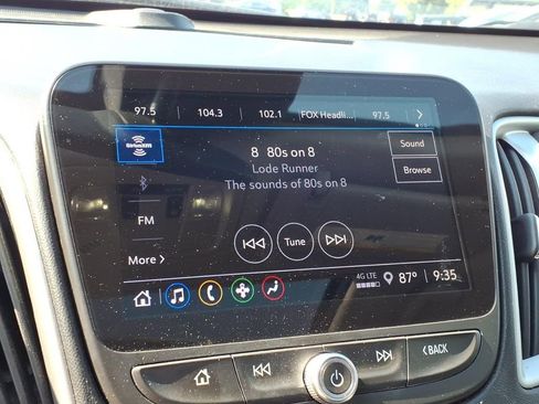 Used 2023 Chevrolet Malibu LT FWD image 19