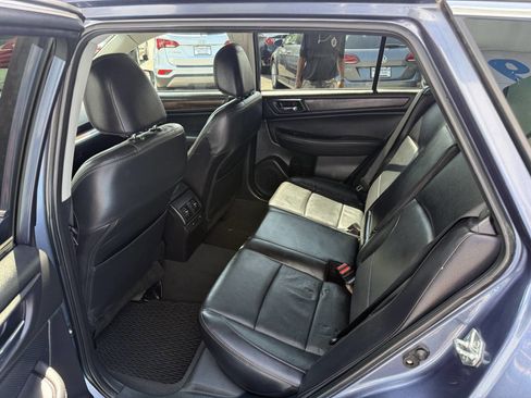 Used 2017 Subaru Outback 2.5i Limited AWD/4WD image 16