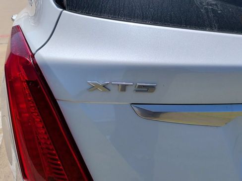 Used 2019 Cadillac XT5 FWD image 10