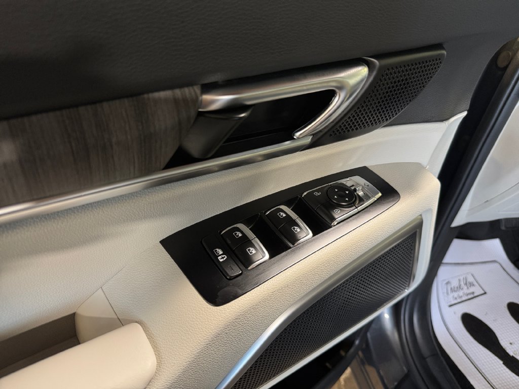 Certified 2024 Kia Telluride EX w/ EX Captain's Chair Package FWD image 14